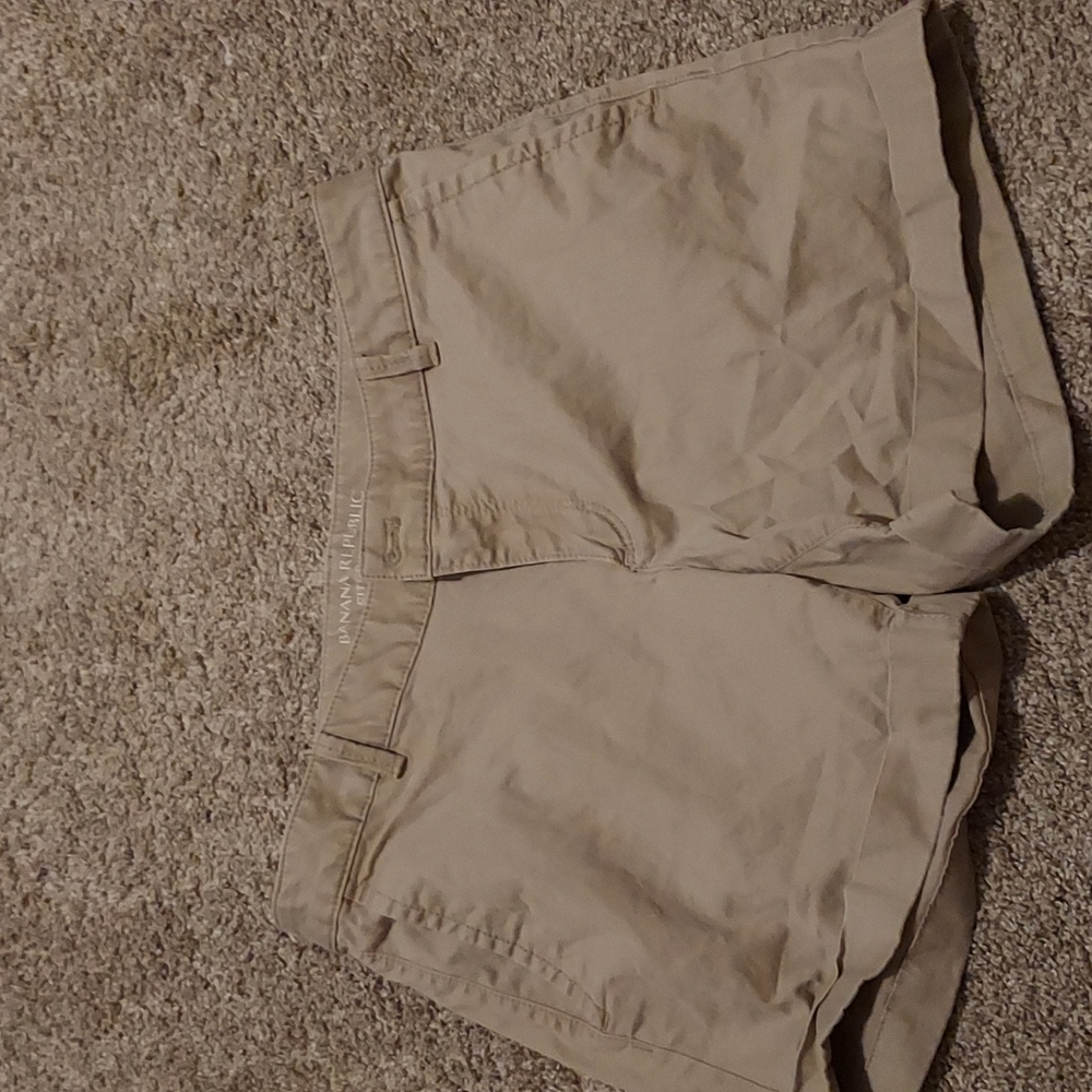 Women's Banana Republic Khaki Shorts